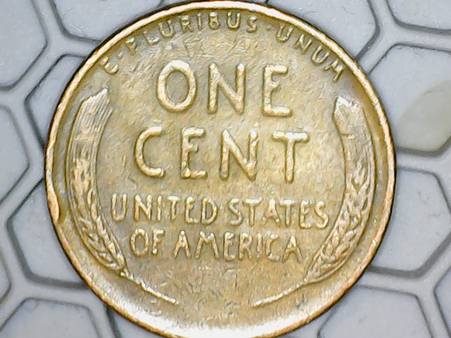 1942-P-Lincoln-Wheat-Penny---Can-You-See-Something?
