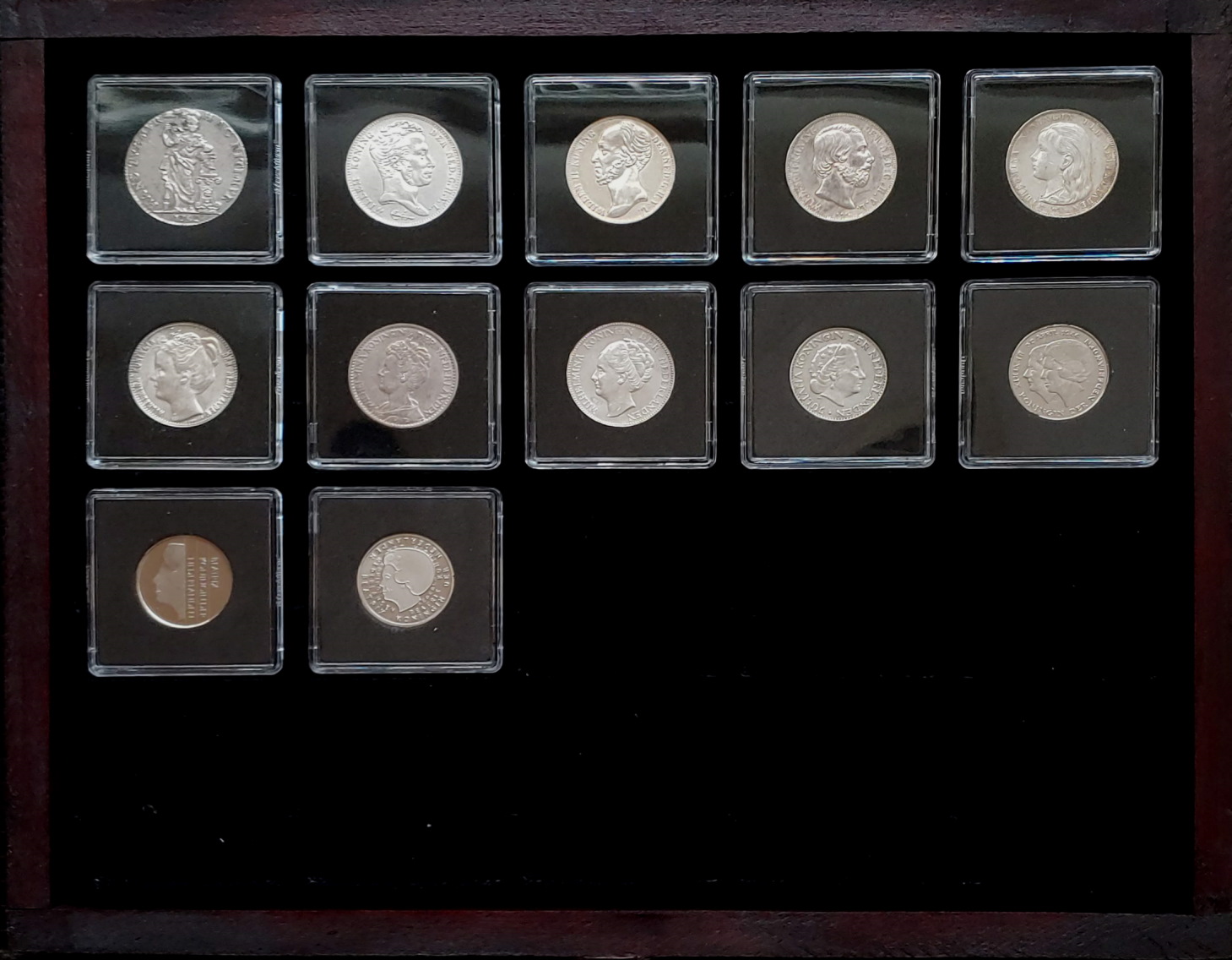 Numised's-Gulden-Type-Set