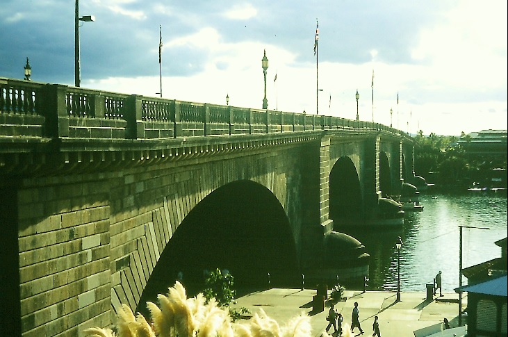London-Bridge,-AZ--25th-Anniversary-In-America-Copper-Commem
