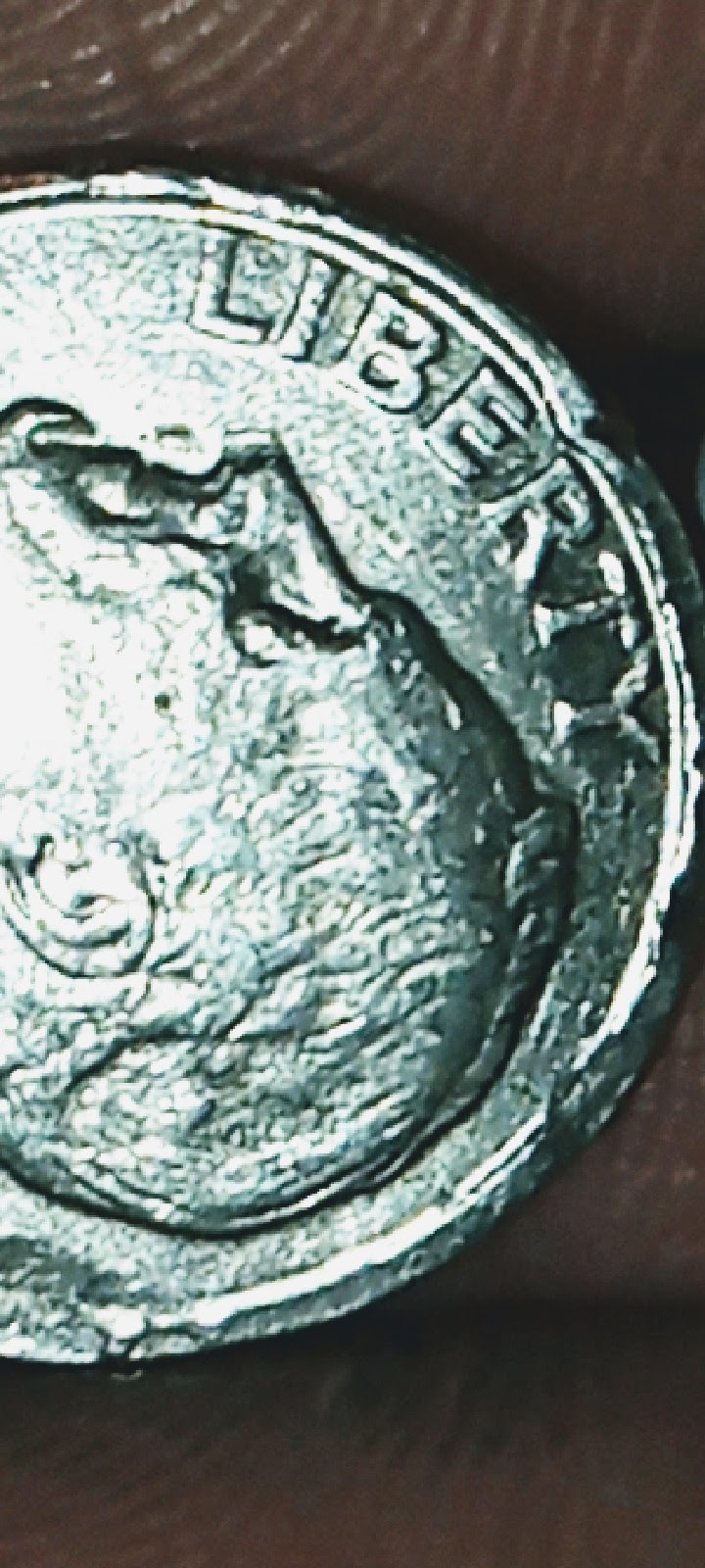 Newbie-Please-Help.error.or-No?-1995-D-Dime