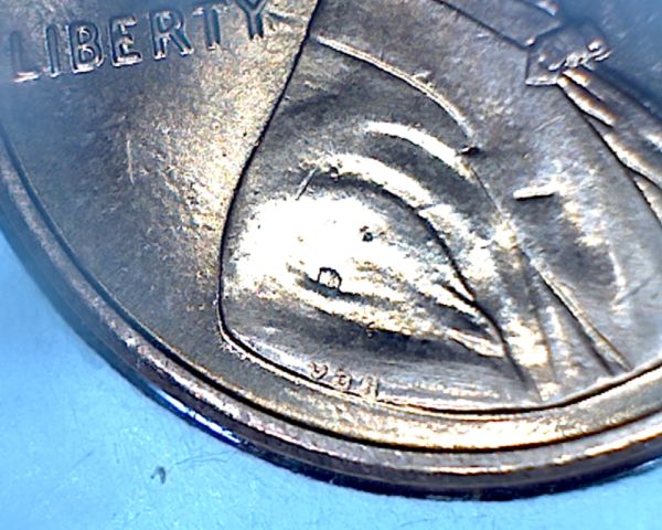 1996-P-Lincoln-Cent-W/-Feeder-Finger-Damage