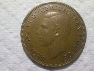 Help-With-Uncirculated-Australian-Pennies-And-1/2-Pennies