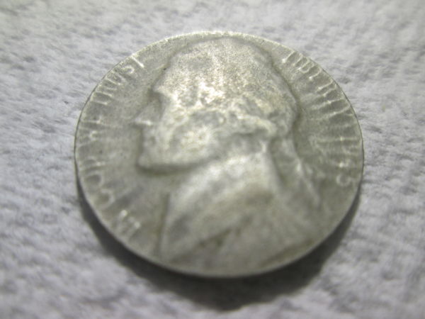 Help-W/-1945-P-War-Nickel-Wrong-Planchet-And-Off-Metal-Error