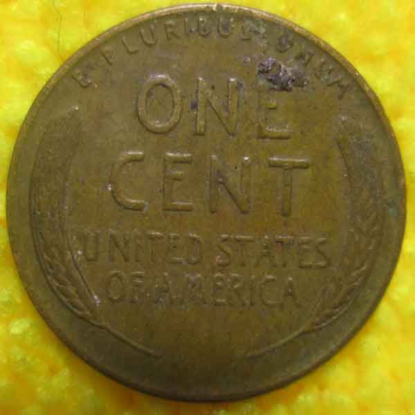 1952-P-Lincoln-Wheat-Cent-W/-Die-Chip-Or-Lamination-Error?