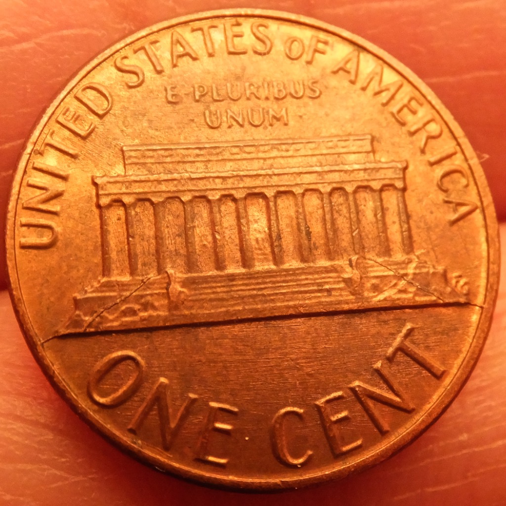 1983-Lincoln-Die-Crack-On-Reverse