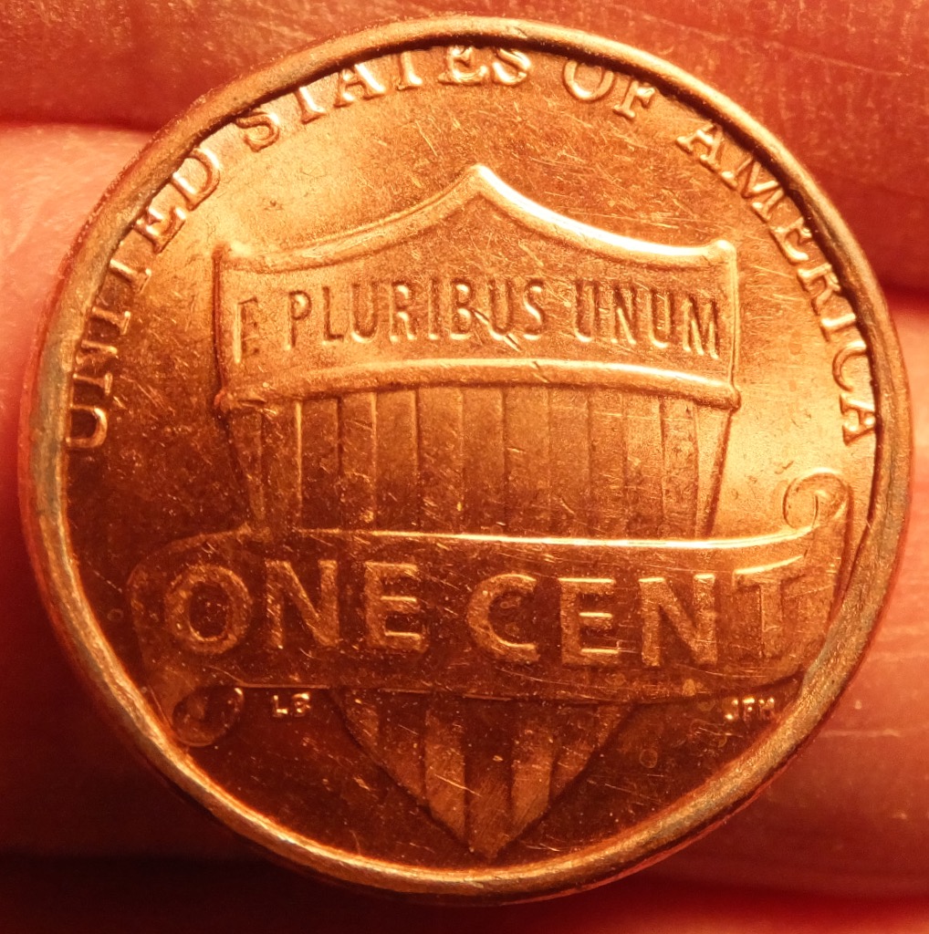 Can-Use-Some-Help-On-This-Lincoln-Cent.