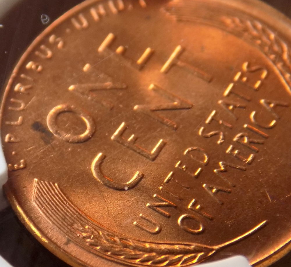 Dark-Spot-On-Lincoln-Cent,-Sulfur-Spot