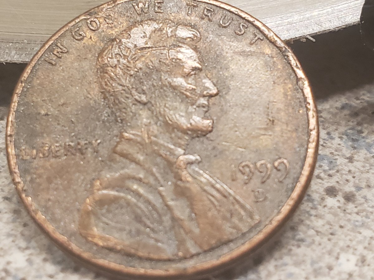 Cent-1999-D-Has-Smooth-Reverse