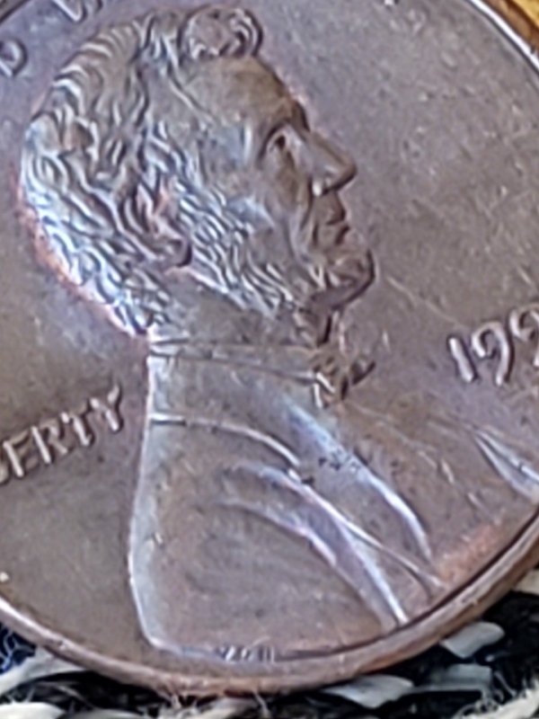 1992-Cent-Die-Crack-On-Forehead