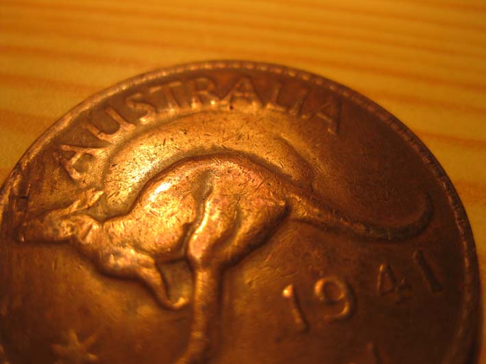 1941-Penny---Silhouette-Behind-Roo