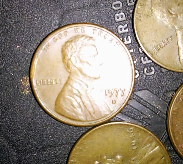 Lincoln-Cent-1977-D-Is-It-An-Error?