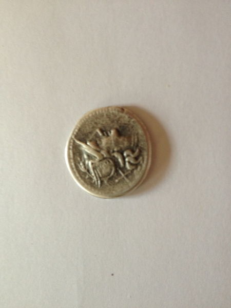 Found-This-In-My-Change-Bucket...anyone-Know-What-It-Is?