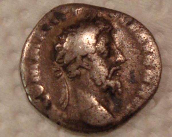 New-To-Roman-Coins---Fakes?