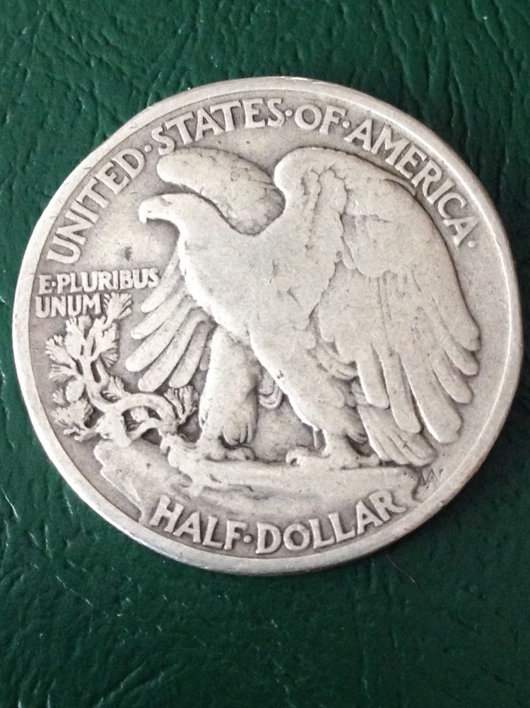 Amazing-How-People-Can-Go-Shopping-And-Pay-With-A-Coin-Like-That