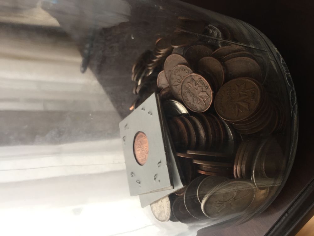 Got-A-Jar-Of-Canadian-Coins-As-Thanksgiving-Gift-!-Need-Help