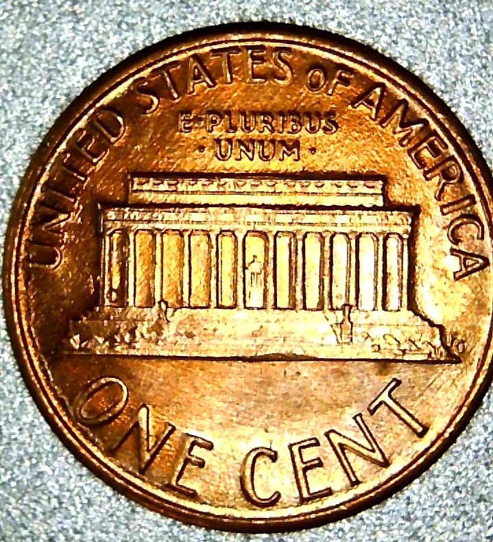 1983-Lincoln-Memorial-Cent---Plating-Issue?-Die-Split?