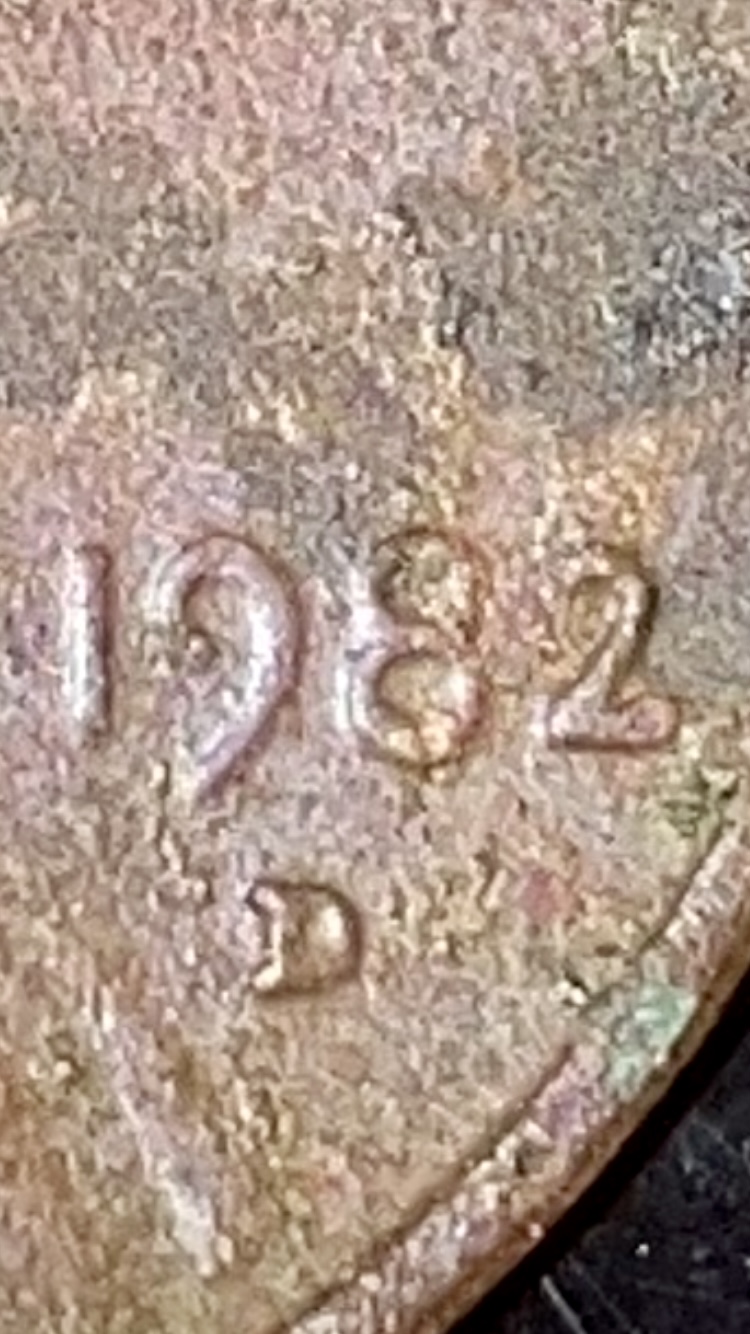 1982-D-Small-Date-Lincoln-Memorial?