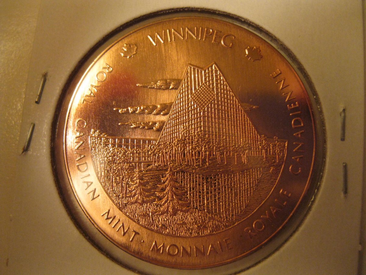 Royal-Canadian-Mint---1976-Inauguration-Medal-Of-Winnipeg-Plant