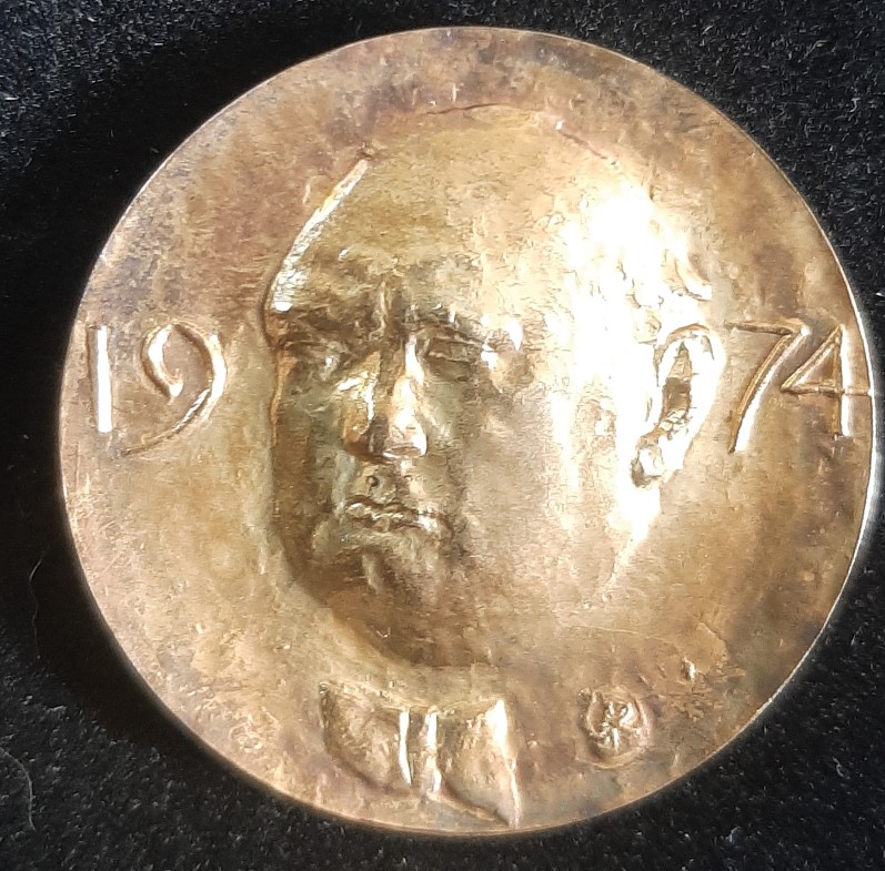 1947-Centenary-Churchhill-Medal?-Can-Someone-Help-Please?