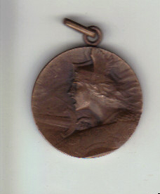 What-Is-This-French-?-Medallion,-Please-?