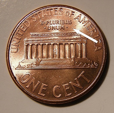 1999-Lincoln-Cent---Crack-Or-Linear-Gas-Bubble?