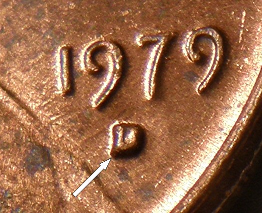 1979-D-Lincoln-Cent-With-Unlisted-Split-Serif