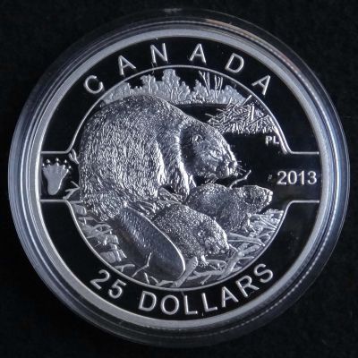 1-Oz-O-Canada-Wolf