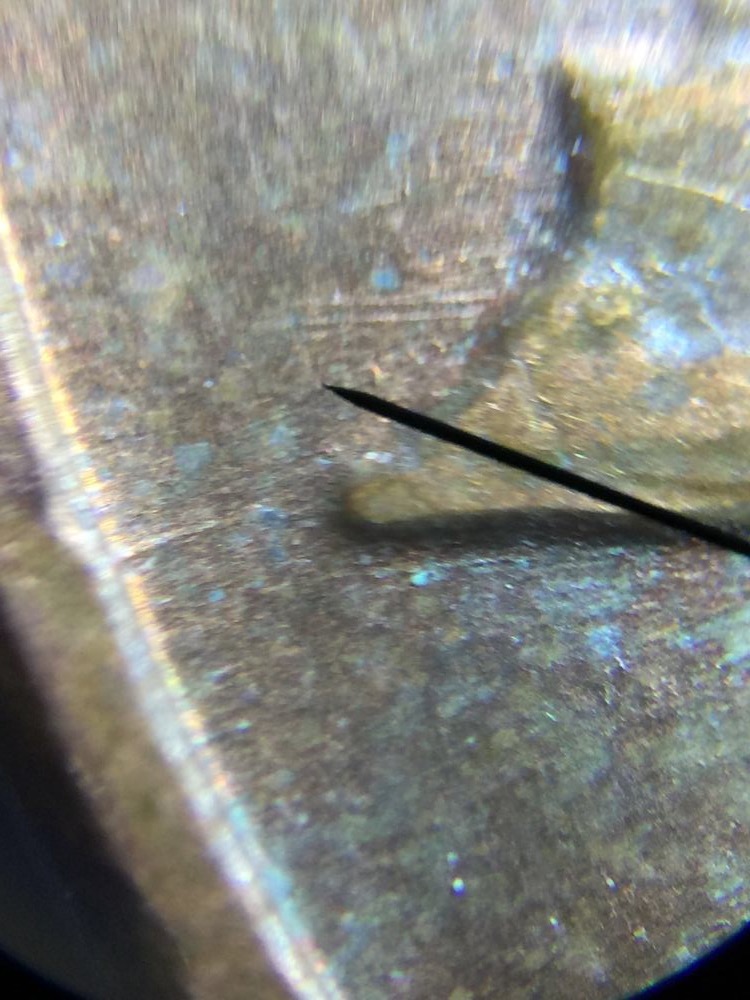 Die-Chip-Several-Die-Cracks
