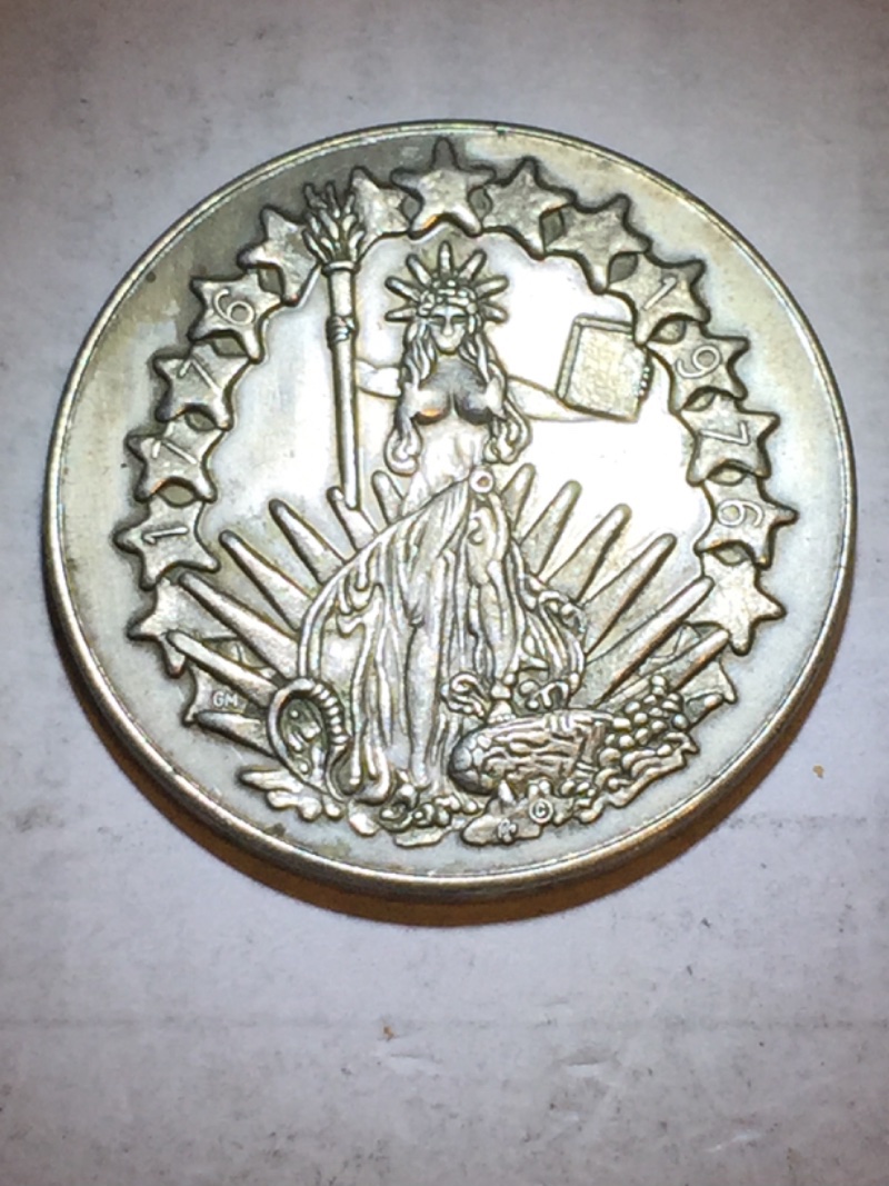 Anyone-Have-Any-Info-On-This-Medallion-,200-Years-Of-Freedom