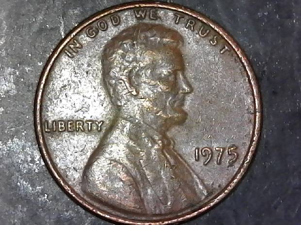 Tilted-5-In-The-Date-Of-A-1975-Penny
