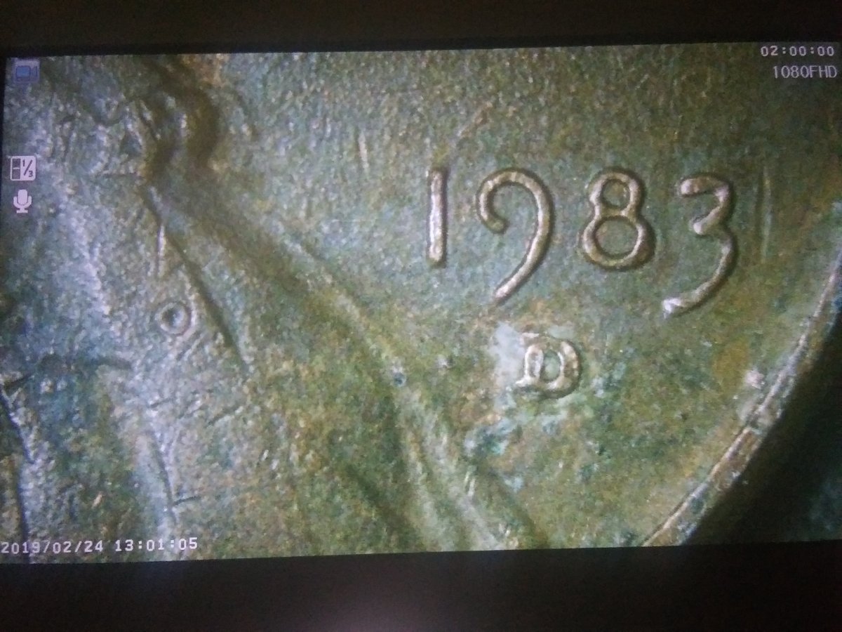 This-1983-D-Lincoln-Cent-With-What-Appears-To-Be-Snaps