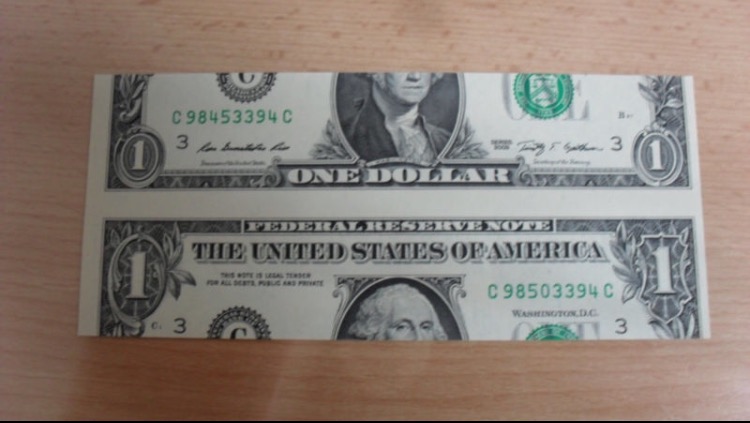 Fake-Cutting-Errors-From-Genuine,-Low-Serial-Number-$2.-Star-Sheet-On-Ebay.