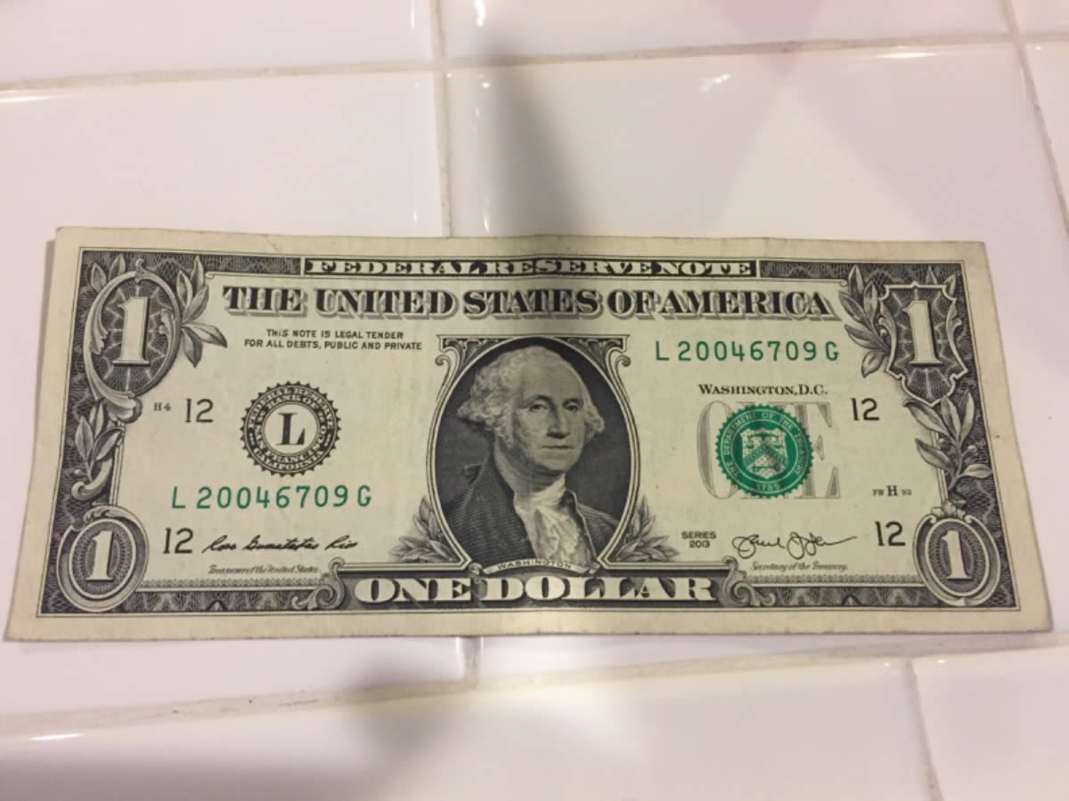 2013-$1-Bill-With-Year-Serial-Number