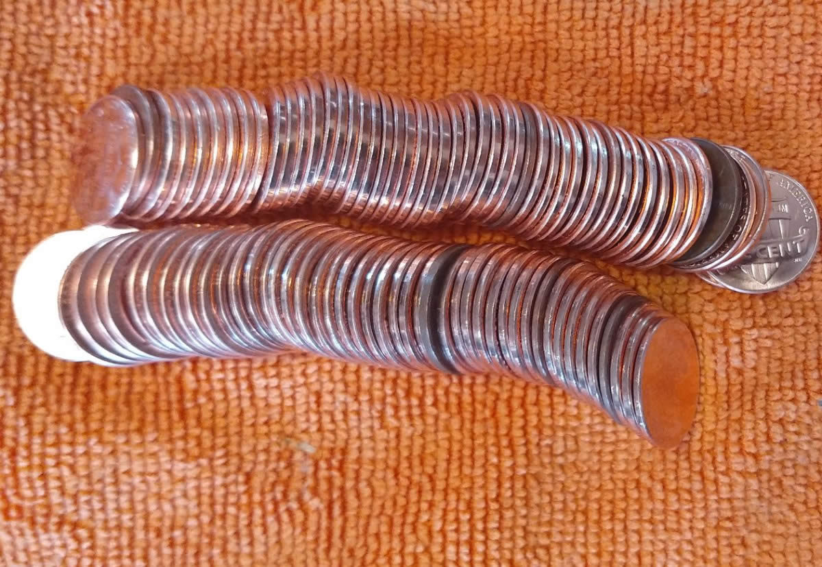 2018-D-Lincoln-Cent-Bank-Box.--Just-An-Odd-Box