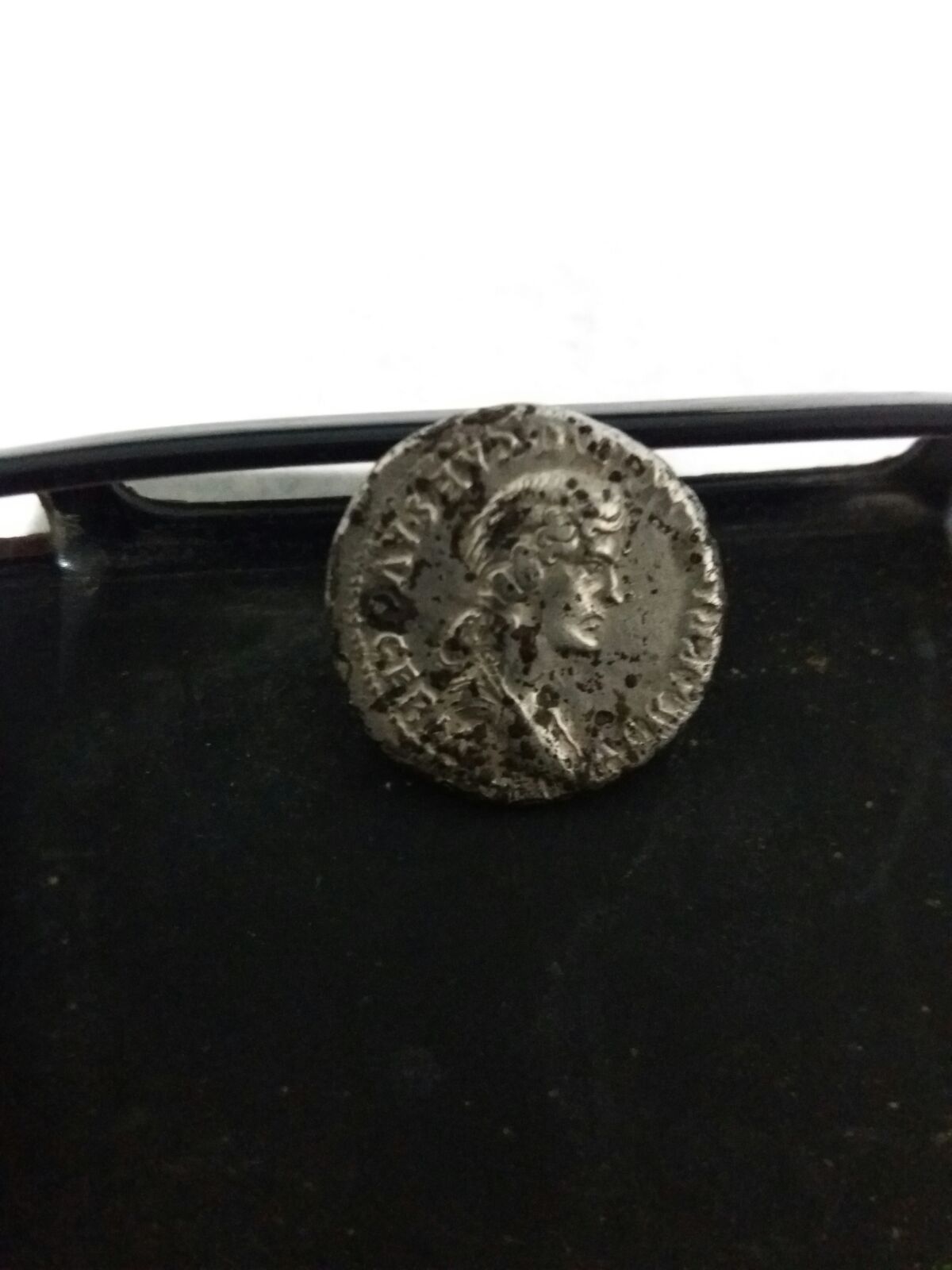 What-Is-This-Coin?-And-Is-It-Worth-Anything
