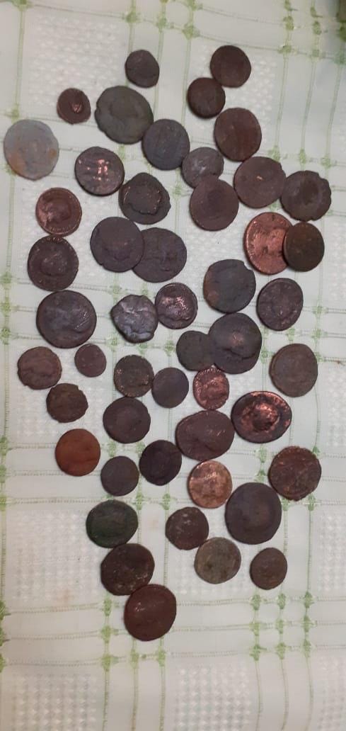 Got-A-Bunch-Of-Old-Roman-Coins-Here