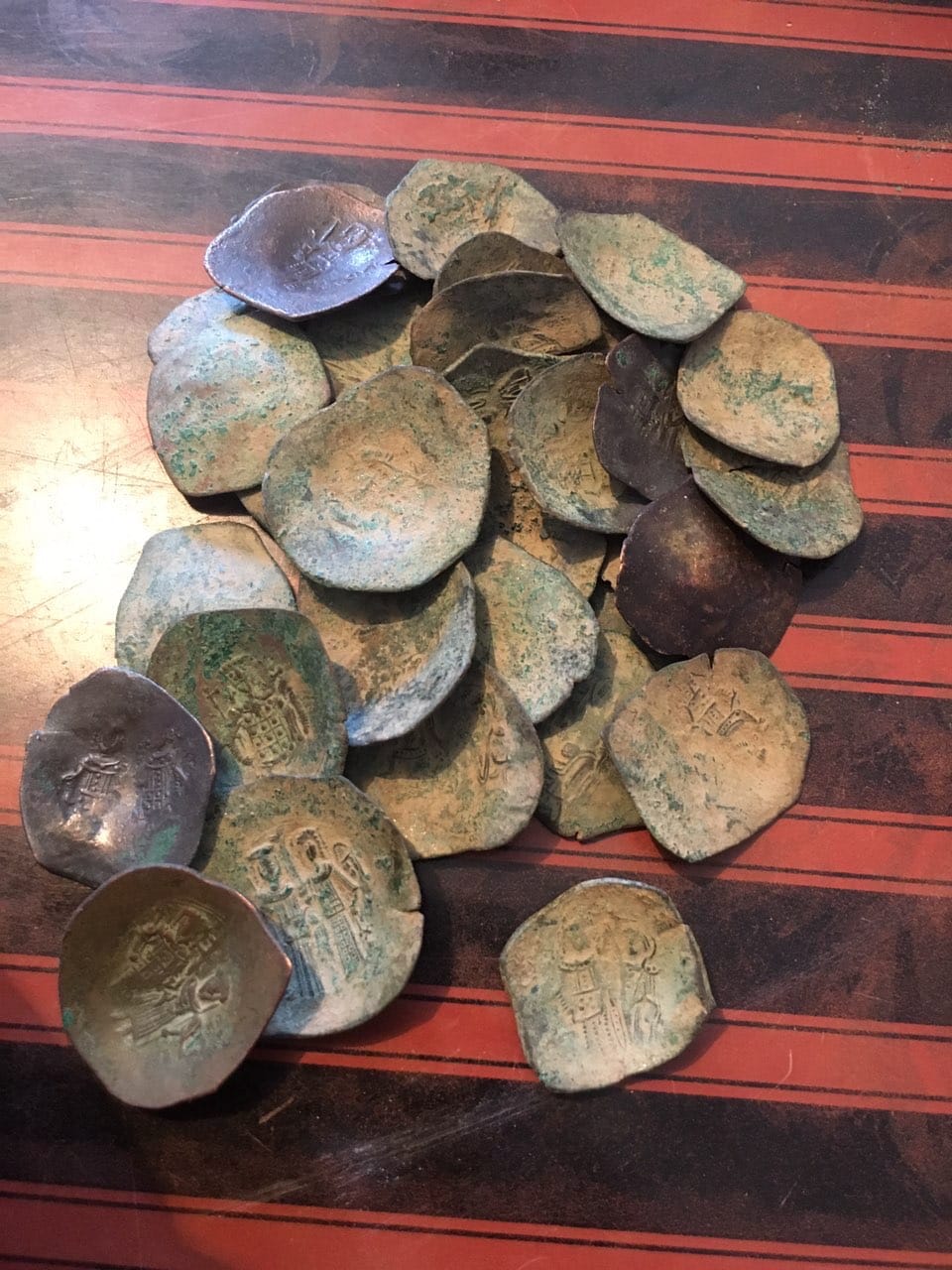 Got-A-Bunch-Of-Old-Roman-Coins-Here