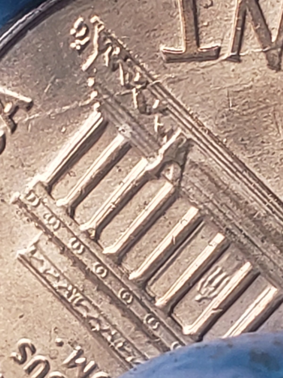2006-LMC-Rim-To-Rim-Die-Crack