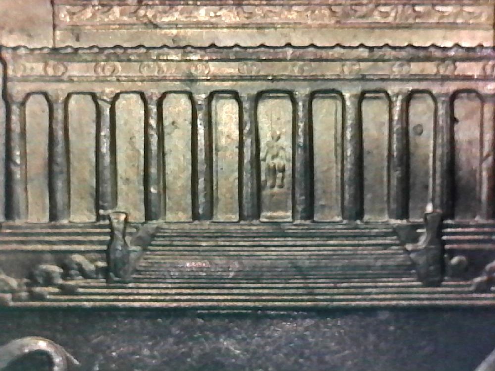 2000-D-Reverse-Doubling-On-Lincolns-Statue