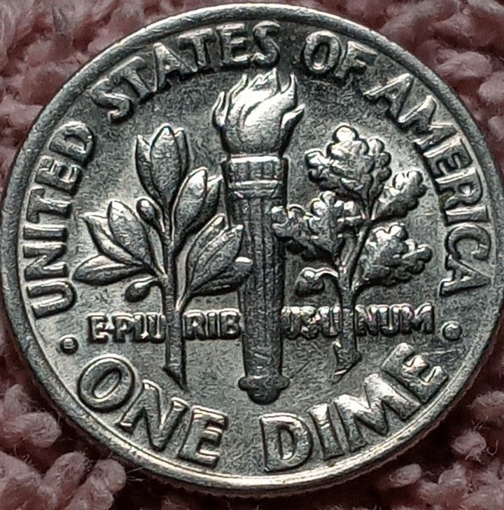 1985-P-Dime,-Is-This-A-Type-Of-Striking-Error-If-So-What-Kind?