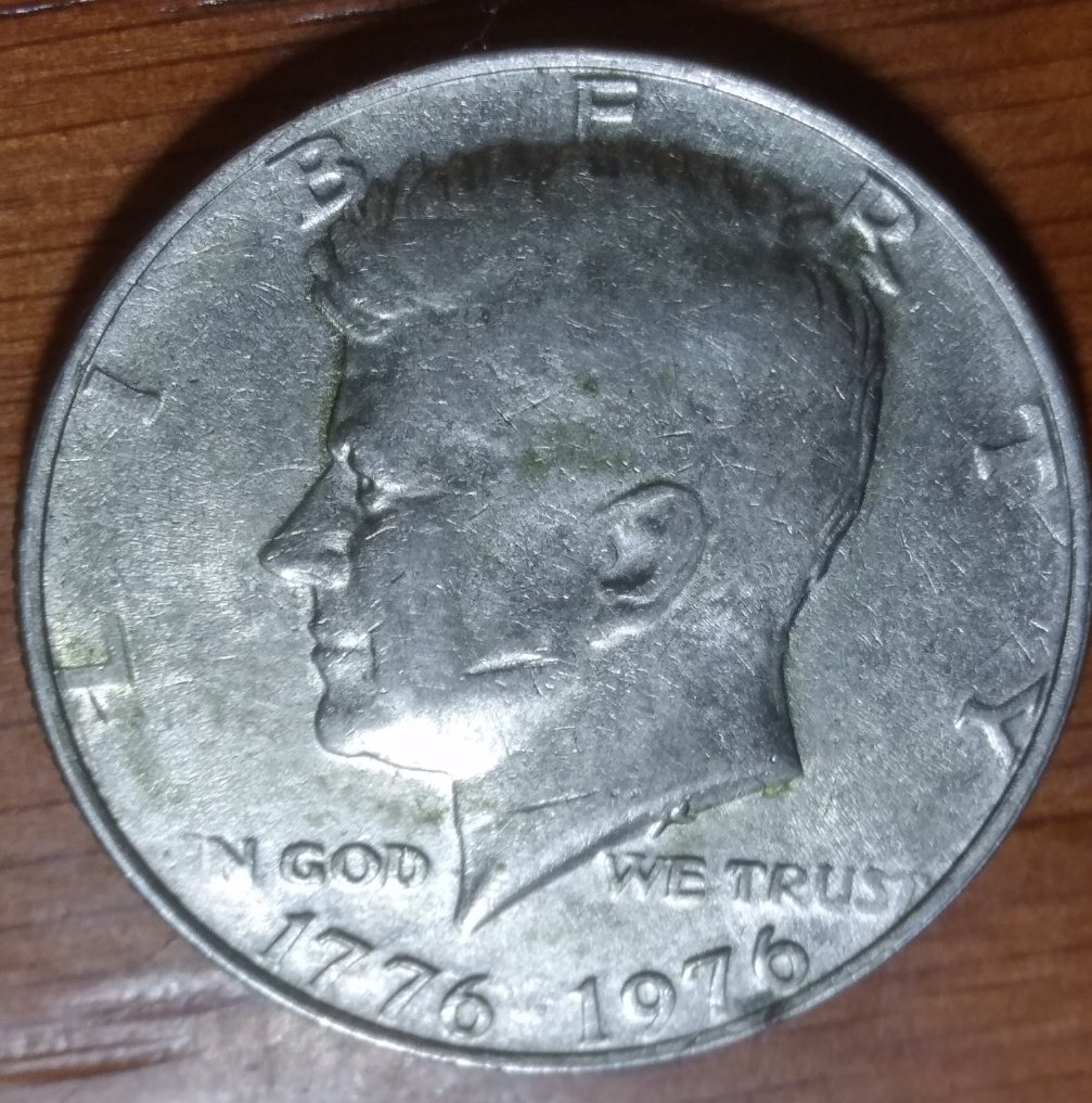 Grease-Strike?-Double-Die-Reverse-Bicentennial-Half-Dollar