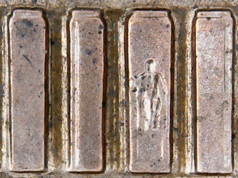 2008-D-Funny-Looking-Leg-On-Lincoln