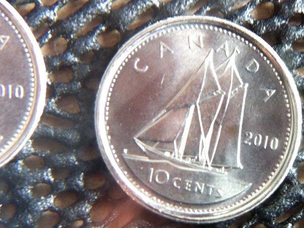 2010-Dime-Missing-Or-Broken-Beads