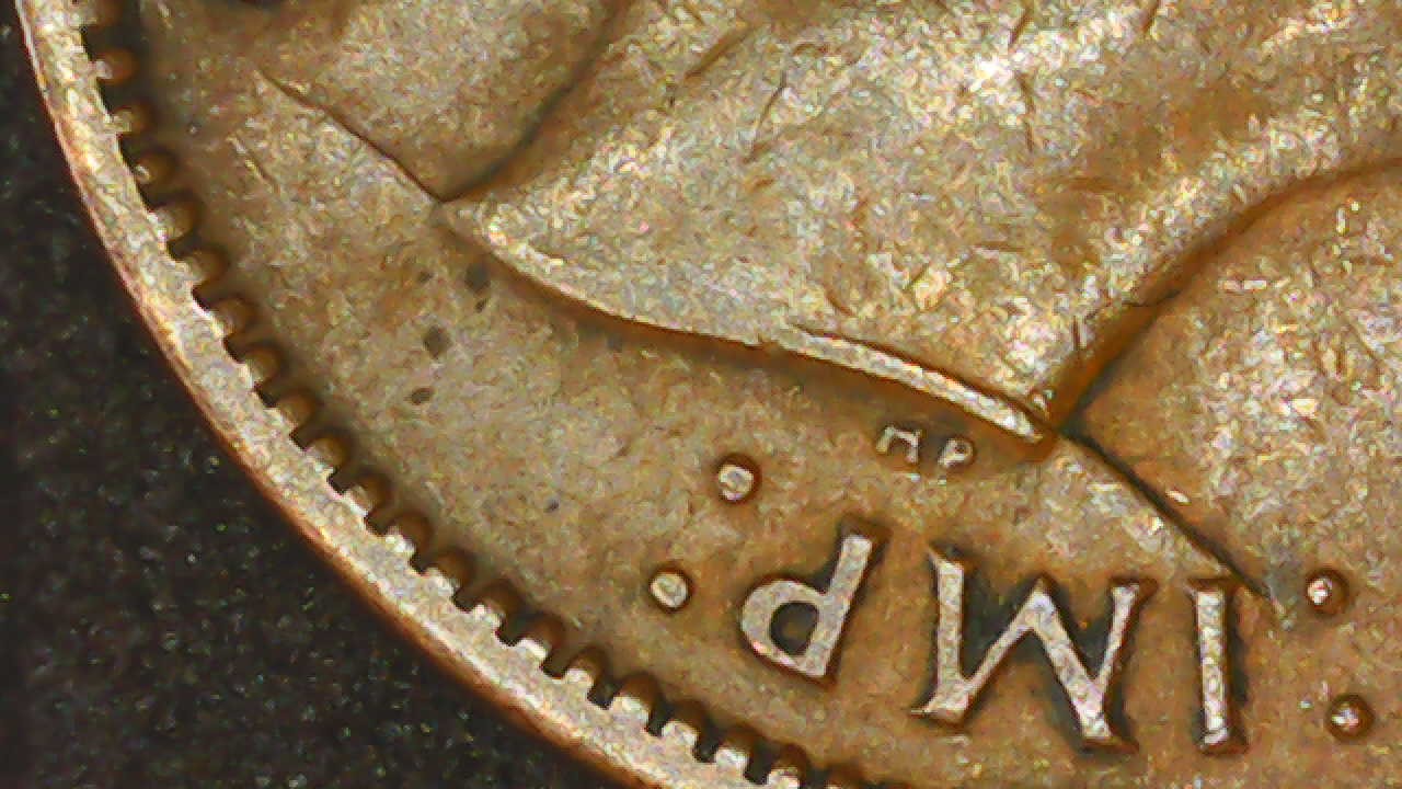 Canadian-1940-Penny,-Wicked-Looking-Die-Crack-Under-Both-Sides-Of-King.-Magnified-Pics