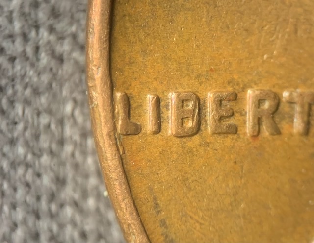 1962-D-Lincoln-Memorial-Cent.-UFO