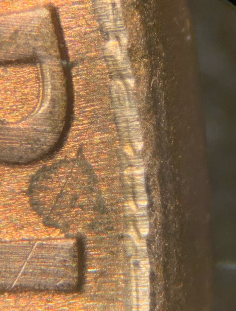 2000-D-Lincoln-Memorial-Cent.-UFO