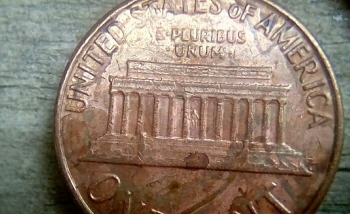 1976-LMC-Is-This-A-Lamination-Error-Or-Damage?