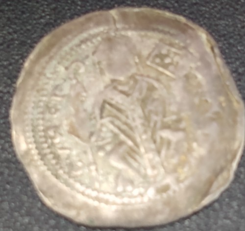 Hammered-Byzantine?-Crescent-And-Star.-Need-Some-Help-With-Identification