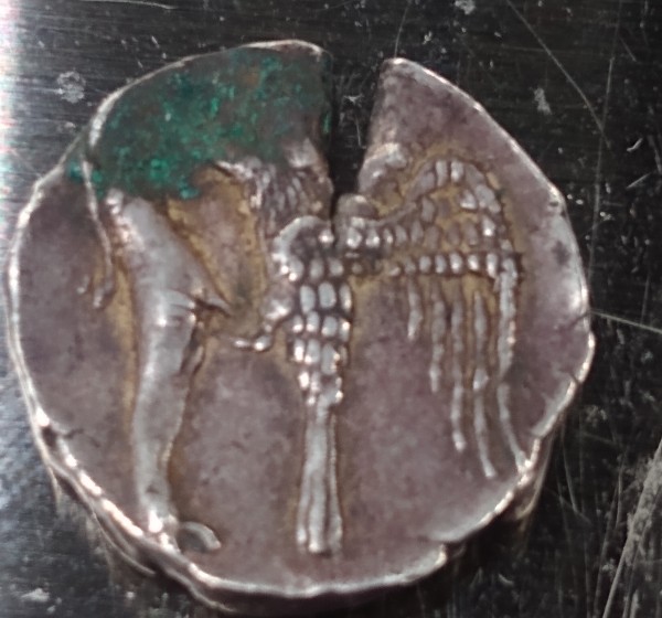 Ancient-Greek-Coin.-With-A-Split.-Thoughts,-Attribution?
