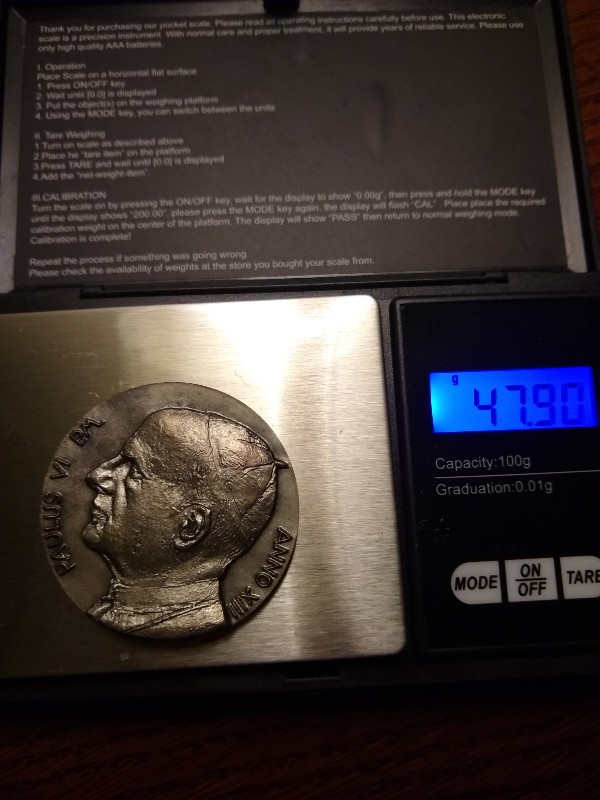 90%-Silver-Still-Being-Melted;-Interesting-Experience-At-Two-Shops-In-Florence,-Italy